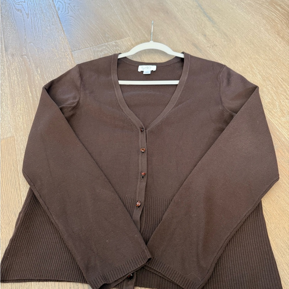 Cardigan sweater